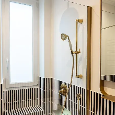 Apartamento The San Giorgio Downtown Montmartre *